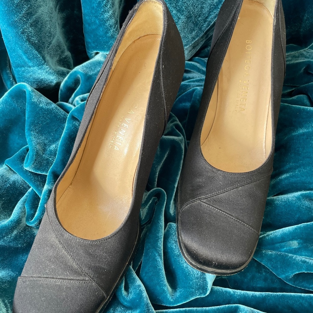 Bottega Veneta Blk Satin Pump sz 8